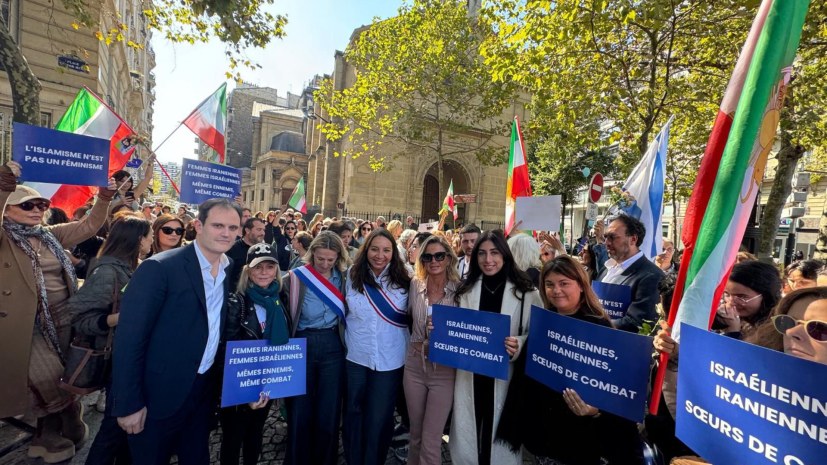 Yonathan Arfi, et la vice-présidente du Crif, Nathalie Cohen-Beizermann étaient présents dimanche à Paris pour soutenir le peuple iranien. 